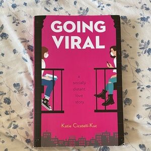 Scholastic Pink 'Going Viral' Book